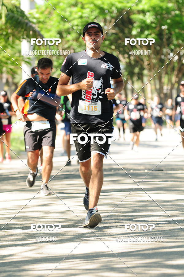 Compre as suas fotos do eventoPIT BULL RUNNING no Fotop