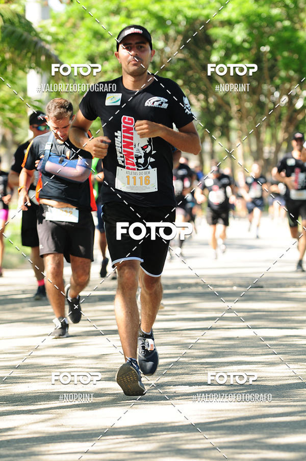 Compre as suas fotos do eventoPIT BULL RUNNING no Fotop