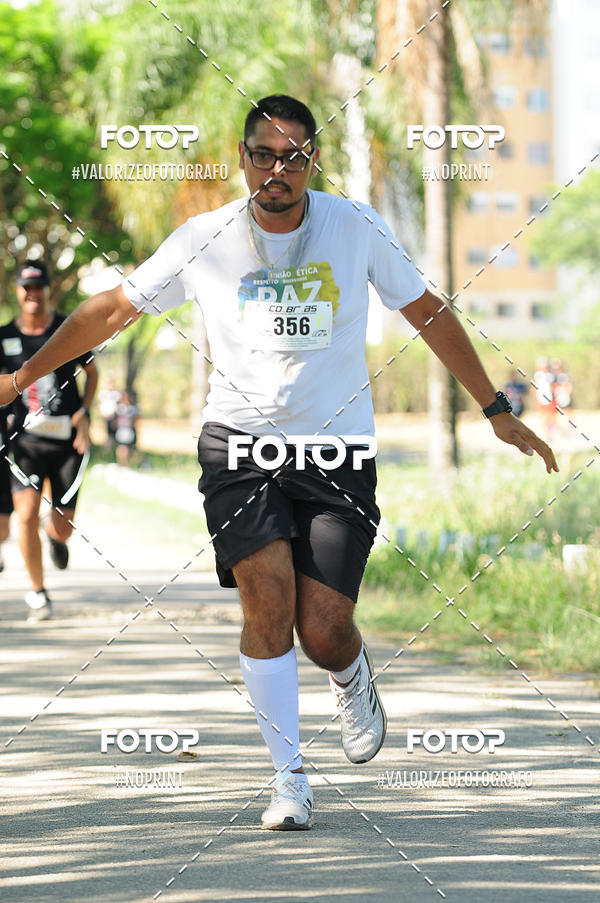 Compre as suas fotos do eventoPIT BULL RUNNING no Fotop