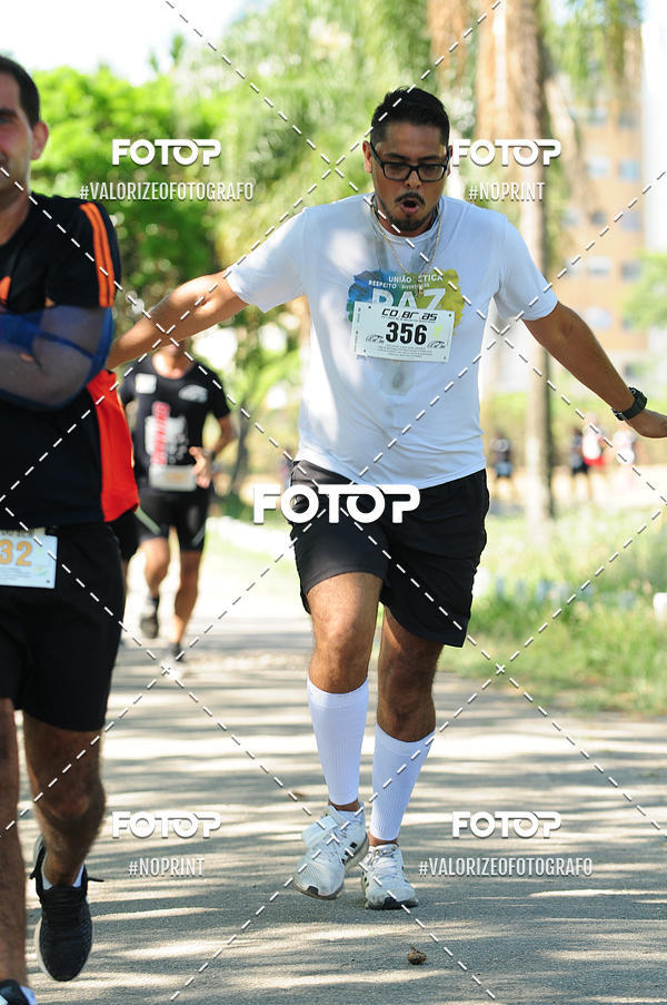 Compre as suas fotos do eventoPIT BULL RUNNING no Fotop