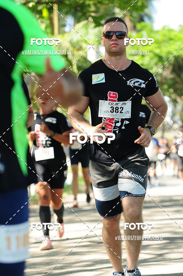 Compre as suas fotos do eventoPIT BULL RUNNING no Fotop