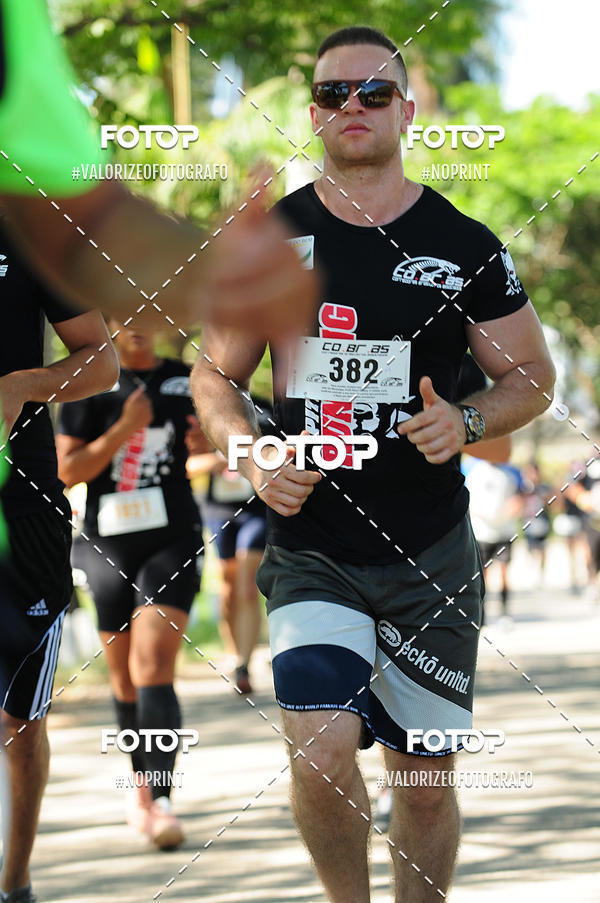 Compre as suas fotos do eventoPIT BULL RUNNING no Fotop