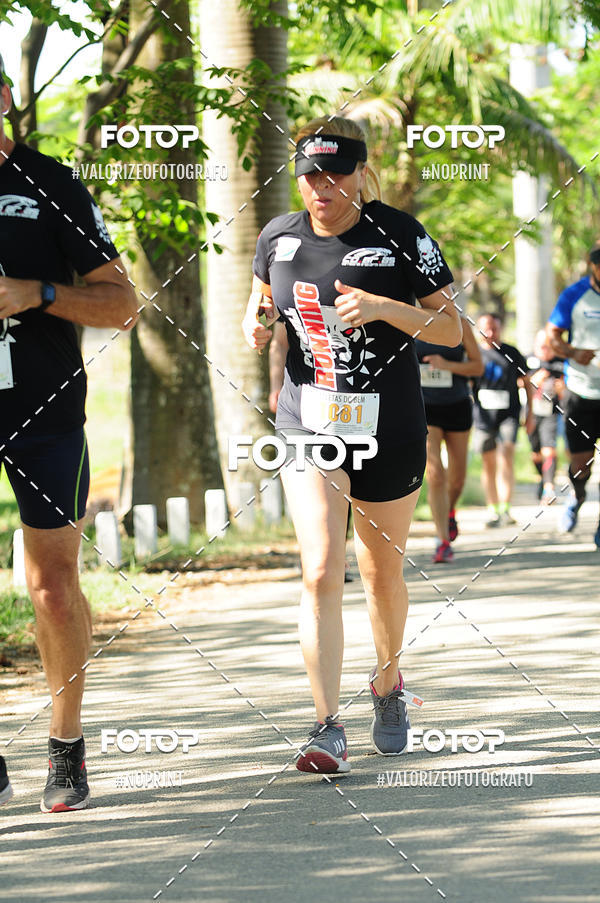 Compre as suas fotos do eventoPIT BULL RUNNING no Fotop