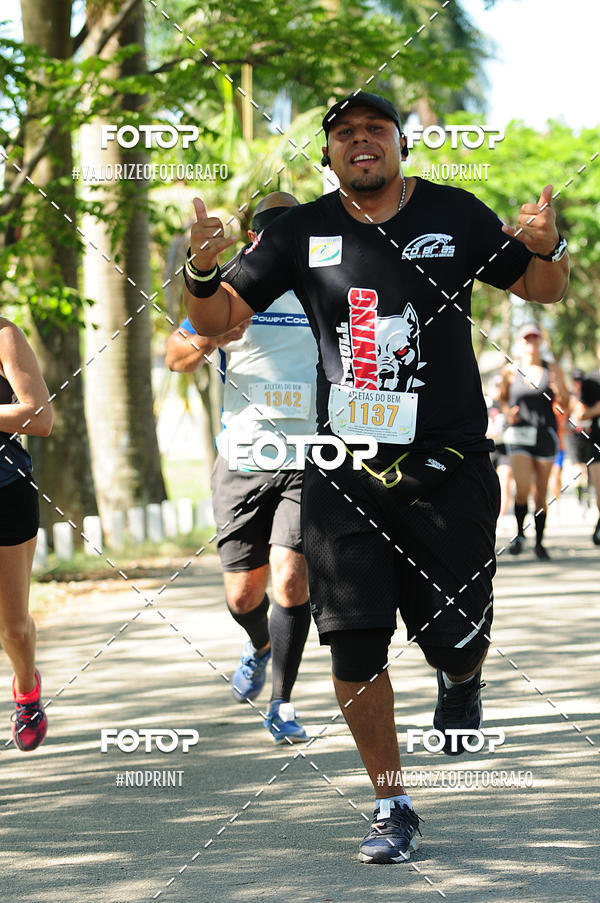 Buy your photos of the eventPIT BULL RUNNING on Fotop