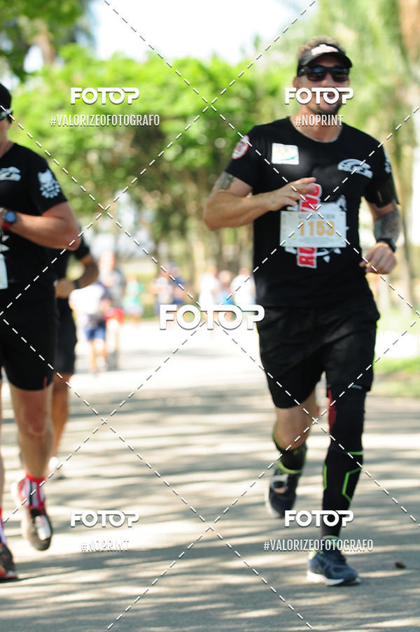 Achetez vos photos de l'vnementPIT BULL RUNNING sur Fotop