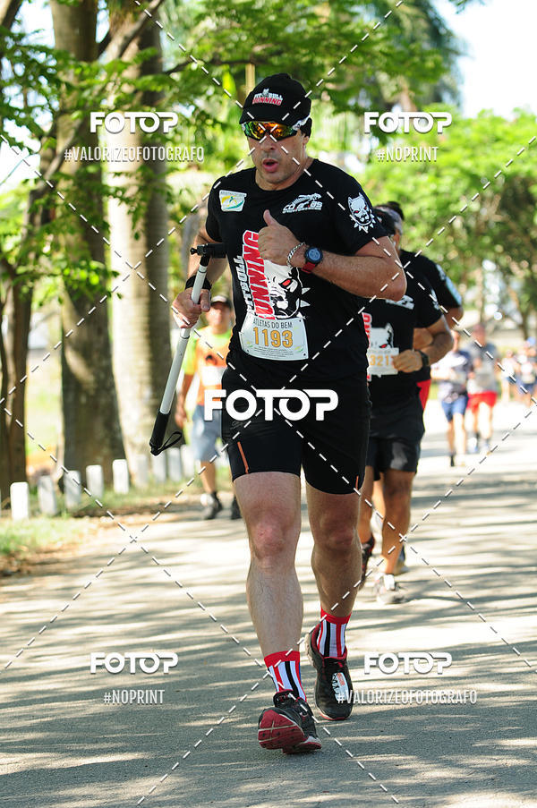 Achetez vos photos de l'vnementPIT BULL RUNNING sur Fotop