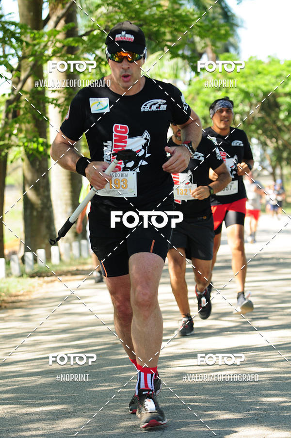 Achetez vos photos de l'vnementPIT BULL RUNNING sur Fotop