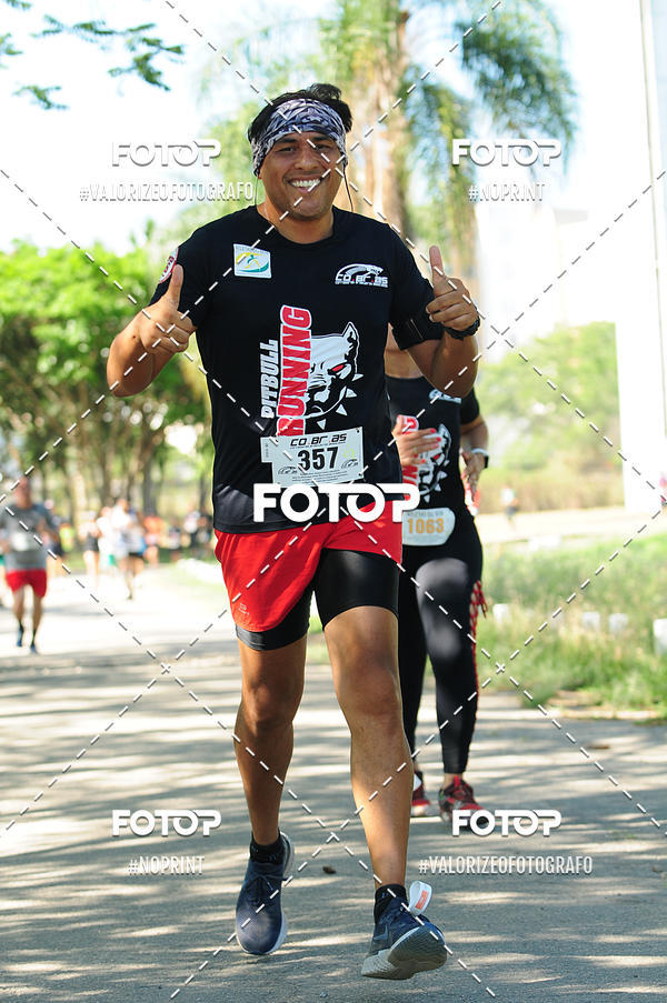Achetez vos photos de l'vnementPIT BULL RUNNING sur Fotop