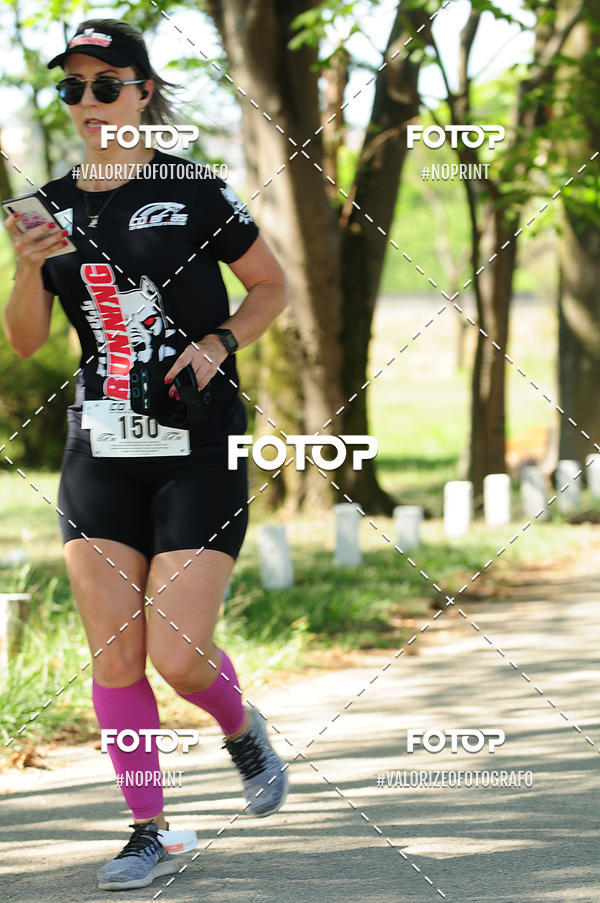 Buy your photos of the eventPIT BULL RUNNING on Fotop