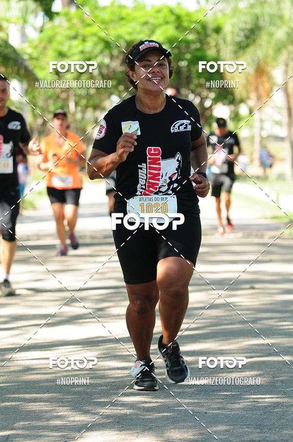 Buy your photos of the eventPIT BULL RUNNING on Fotop