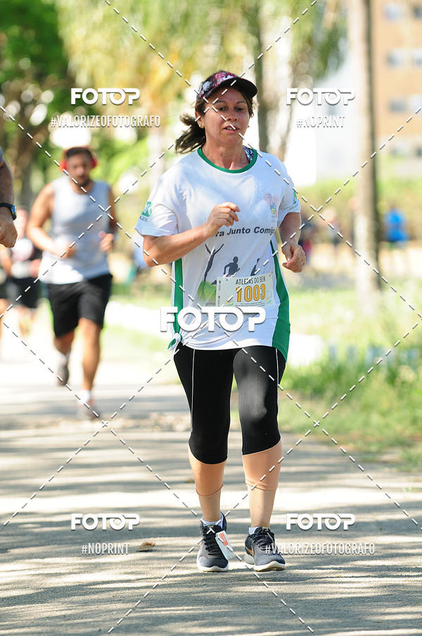 Buy your photos of the eventPIT BULL RUNNING on Fotop