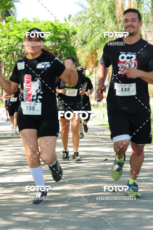 Buy your photos of the eventPIT BULL RUNNING on Fotop