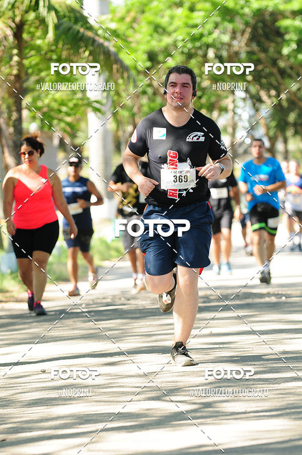Buy your photos of the eventPIT BULL RUNNING on Fotop