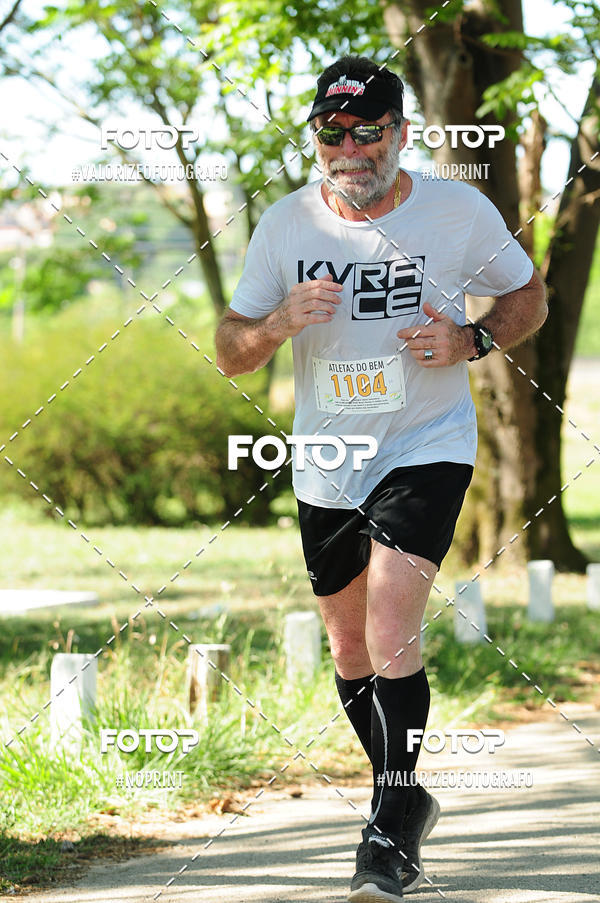 Achetez vos photos de l'vnementPIT BULL RUNNING sur Fotop