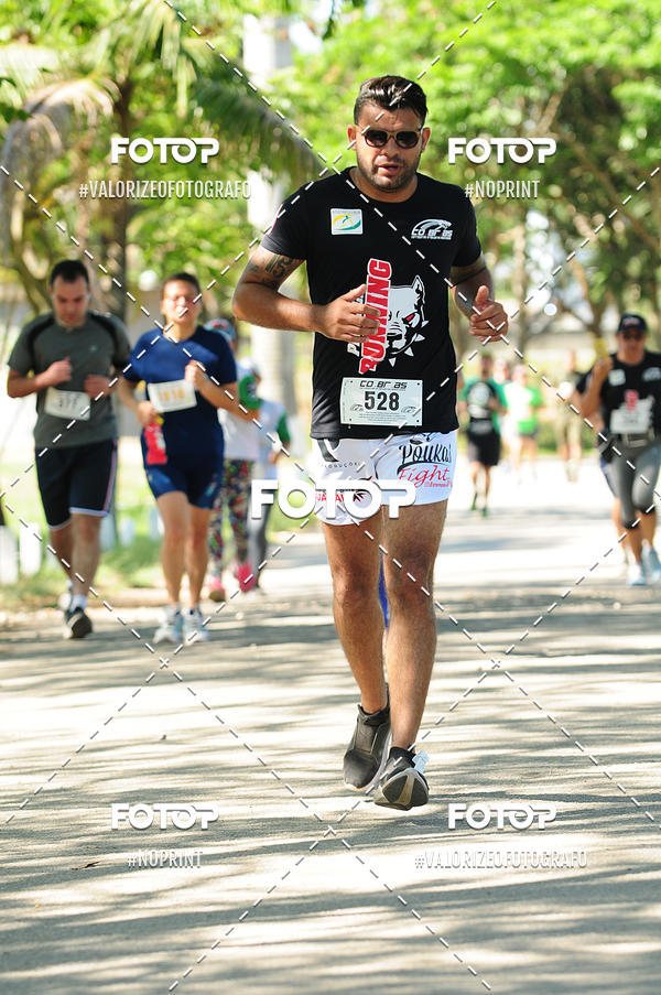 Achetez vos photos de l'vnementPIT BULL RUNNING sur Fotop
