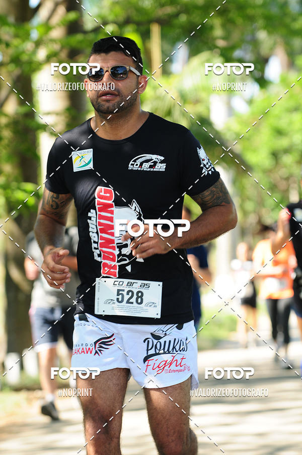 Achetez vos photos de l'vnementPIT BULL RUNNING sur Fotop