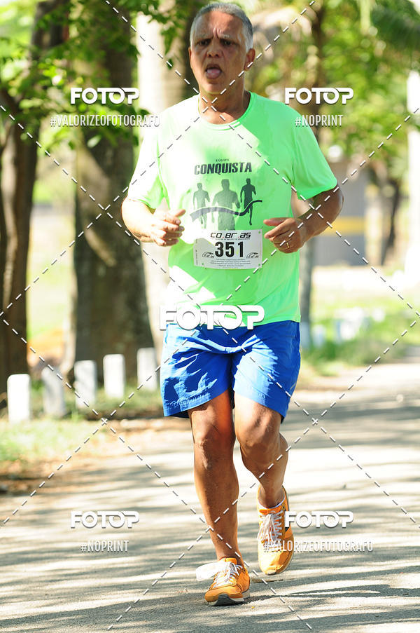 Compre as suas fotos do eventoPIT BULL RUNNING no Fotop