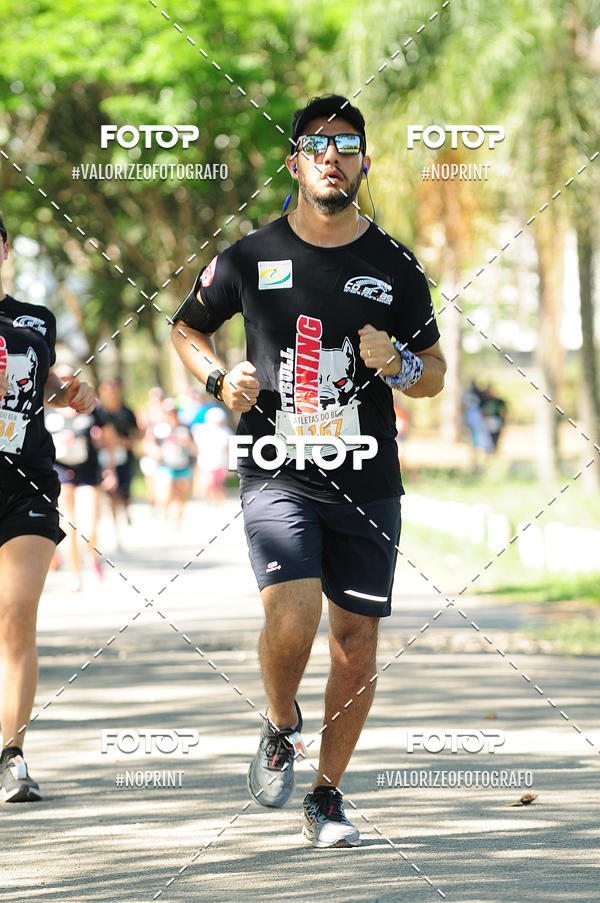 Compre as suas fotos do eventoPIT BULL RUNNING no Fotop