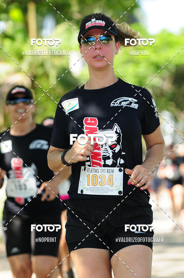 Compre as suas fotos do eventoPIT BULL RUNNING no Fotop