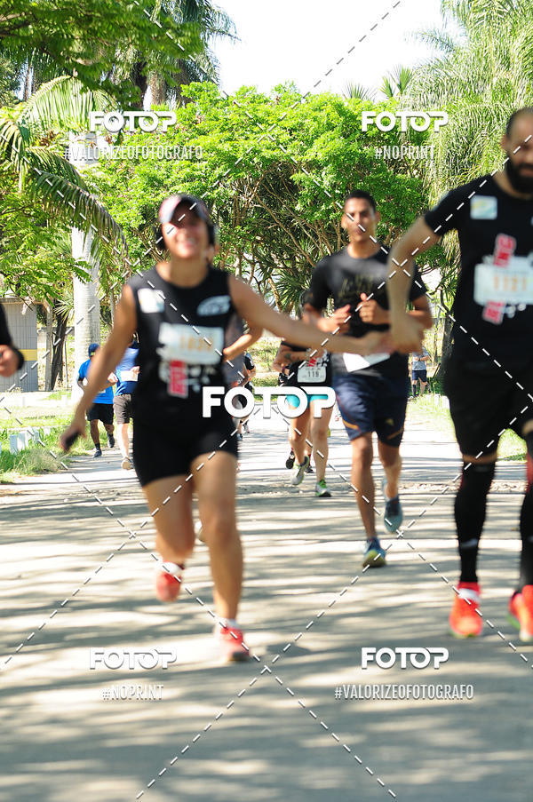 Compre as suas fotos do eventoPIT BULL RUNNING no Fotop