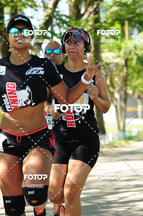 Compre as suas fotos do eventoPIT BULL RUNNING no Fotop