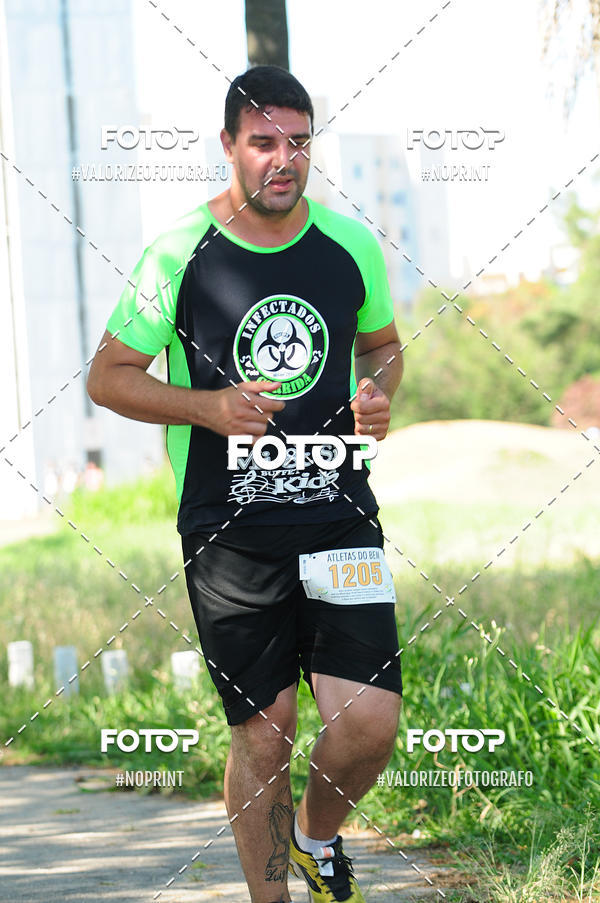 Compre as suas fotos do eventoPIT BULL RUNNING no Fotop