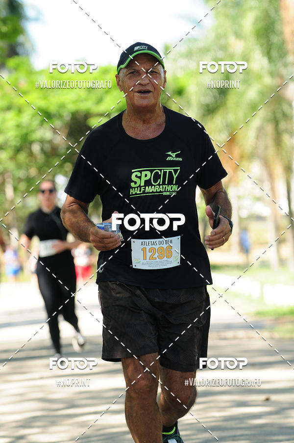 Compra tus fotos del eventoPIT BULL RUNNING En Fotop