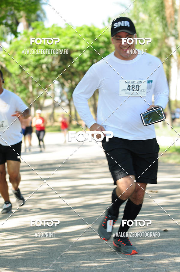 Achetez vos photos de l'vnementPIT BULL RUNNING sur Fotop