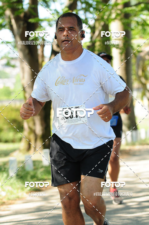 Achetez vos photos de l'vnementPIT BULL RUNNING sur Fotop