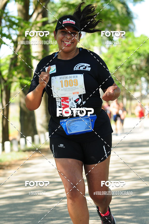 Achetez vos photos de l'vnementPIT BULL RUNNING sur Fotop