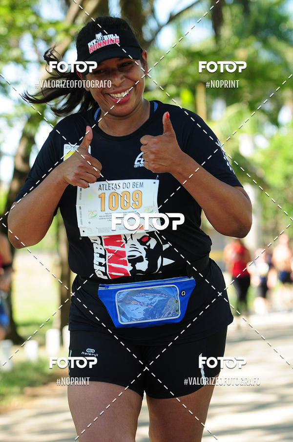 Achetez vos photos de l'vnementPIT BULL RUNNING sur Fotop