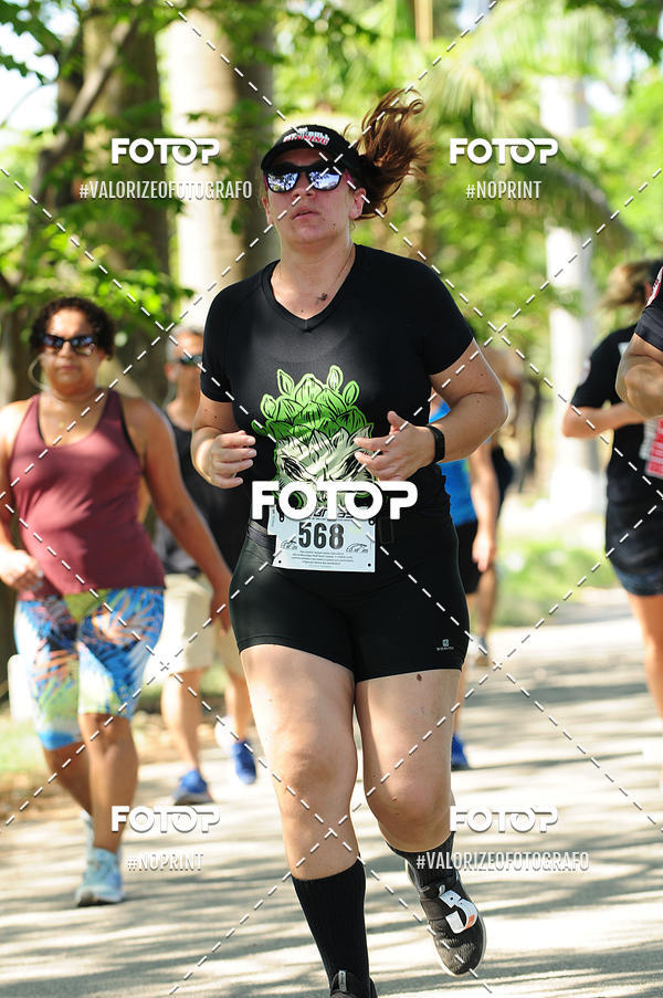 Compre as suas fotos do eventoPIT BULL RUNNING no Fotop