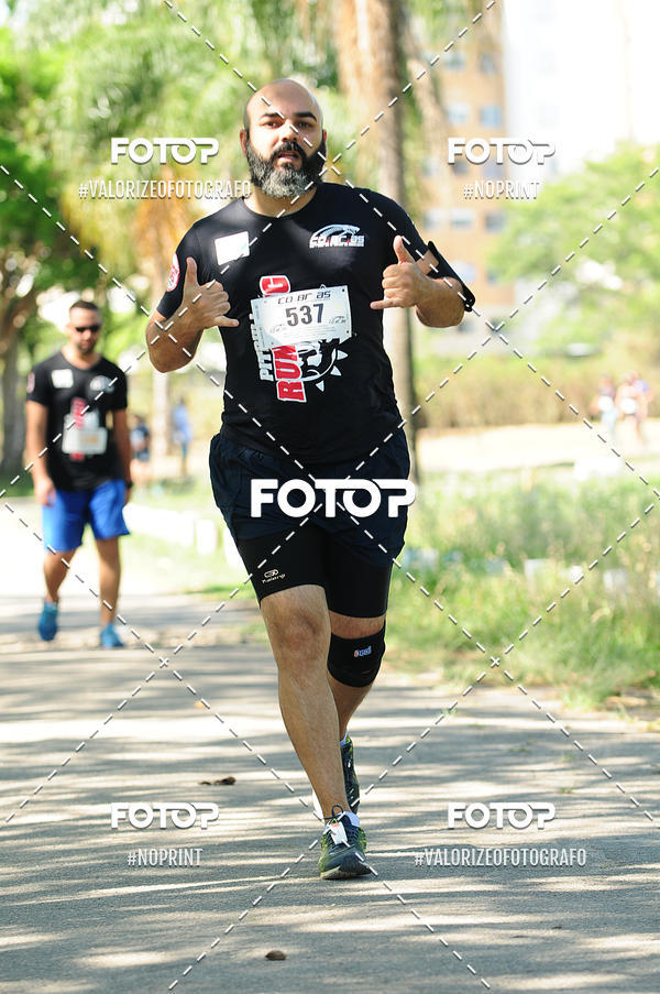 Compre as suas fotos do eventoPIT BULL RUNNING no Fotop