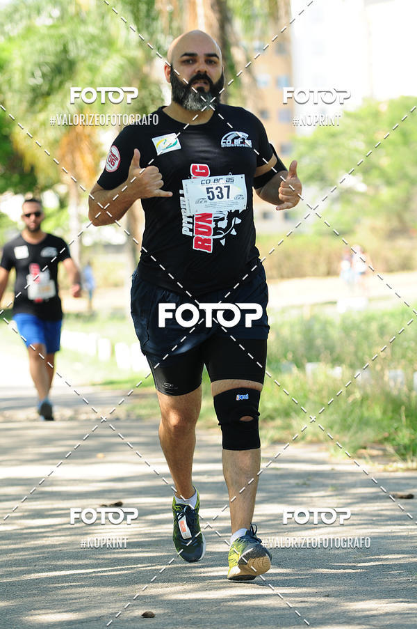 Compre as suas fotos do eventoPIT BULL RUNNING no Fotop