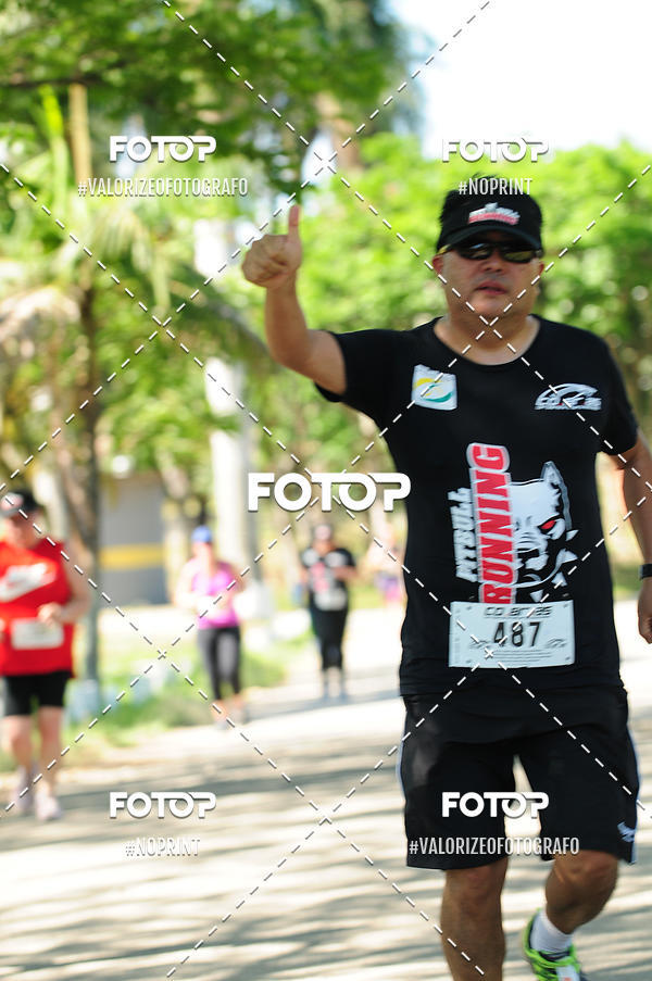 Achetez vos photos de l'vnementPIT BULL RUNNING sur Fotop