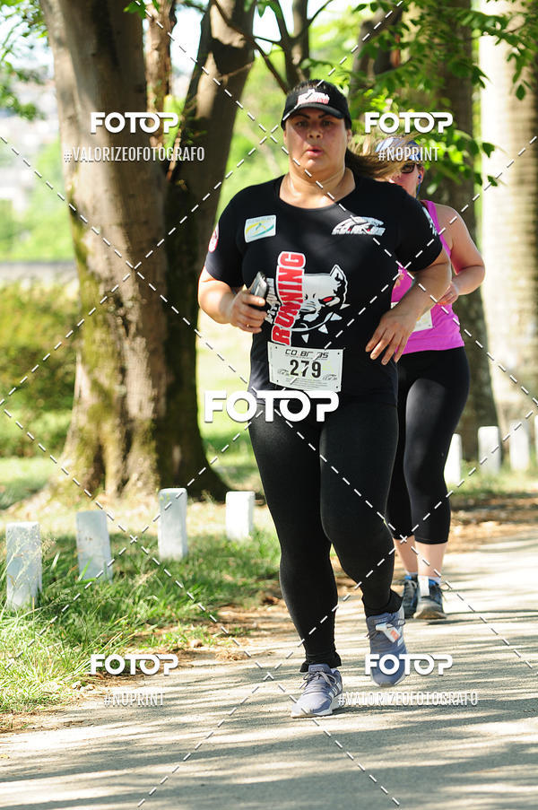 Achetez vos photos de l'vnementPIT BULL RUNNING sur Fotop