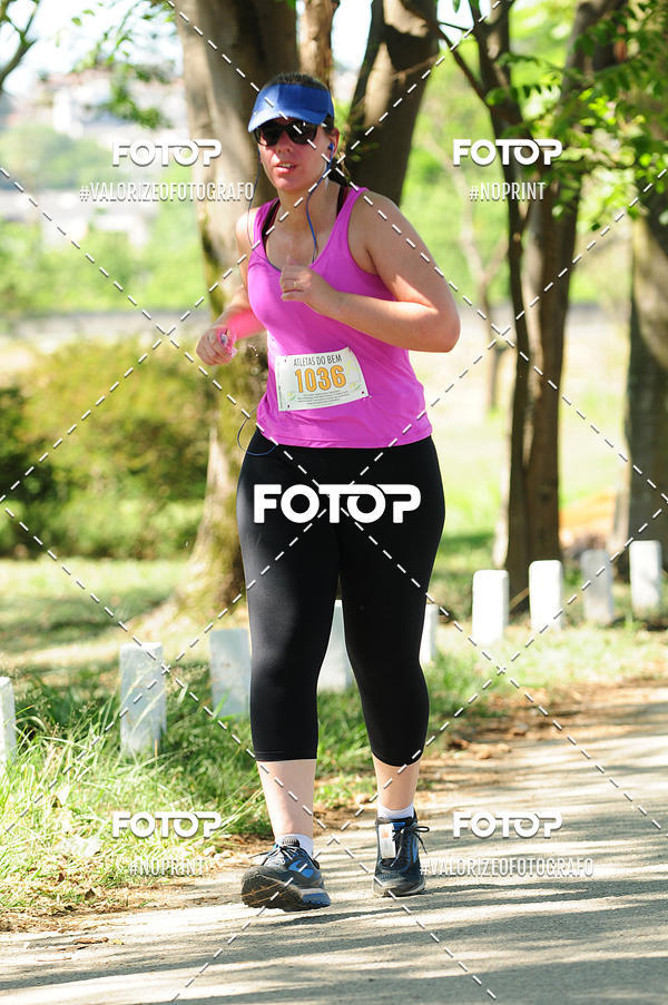 Achetez vos photos de l'vnementPIT BULL RUNNING sur Fotop