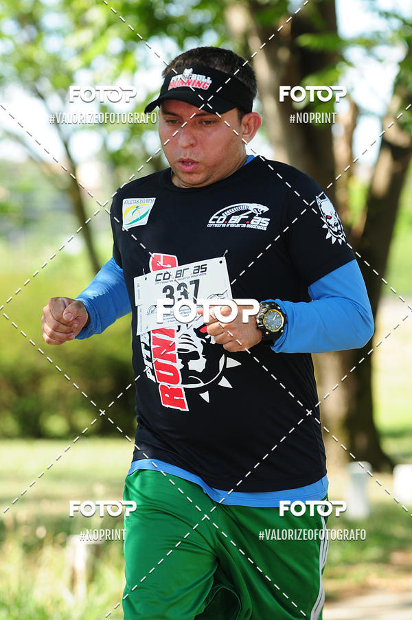 Achetez vos photos de l'vnementPIT BULL RUNNING sur Fotop