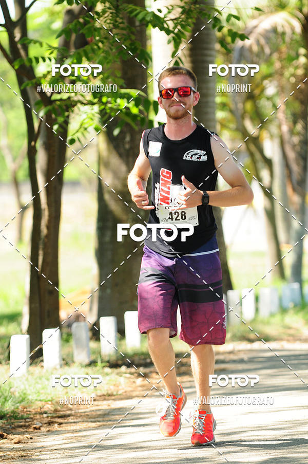 Achetez vos photos de l'vnementPIT BULL RUNNING sur Fotop