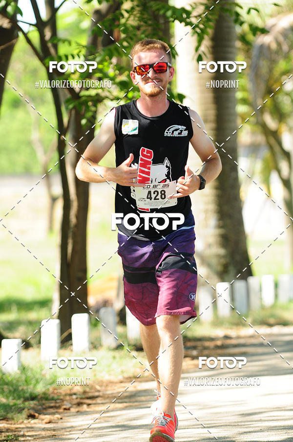 Achetez vos photos de l'vnementPIT BULL RUNNING sur Fotop