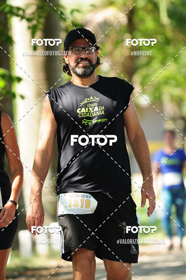 Achetez vos photos de l'vnementPIT BULL RUNNING sur Fotop