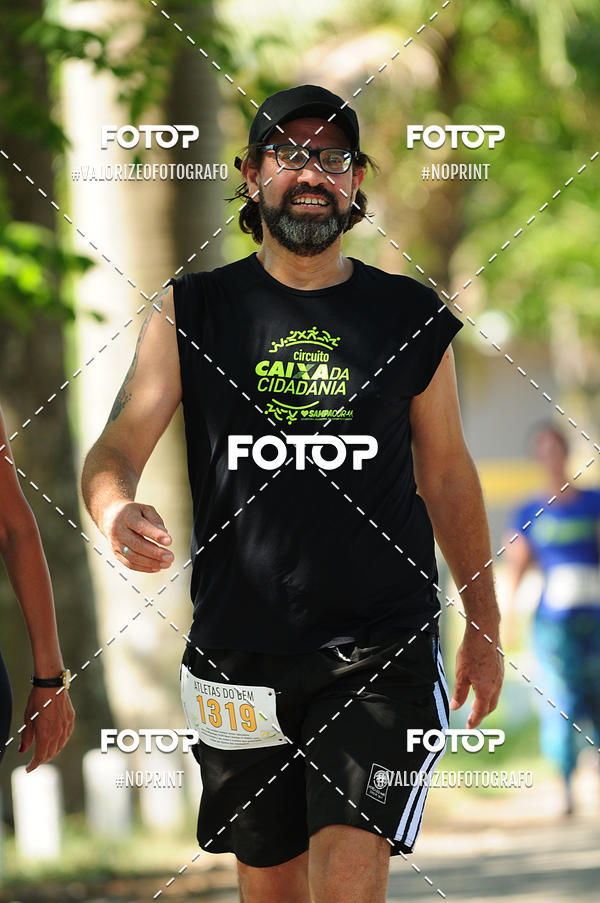 Achetez vos photos de l'vnementPIT BULL RUNNING sur Fotop