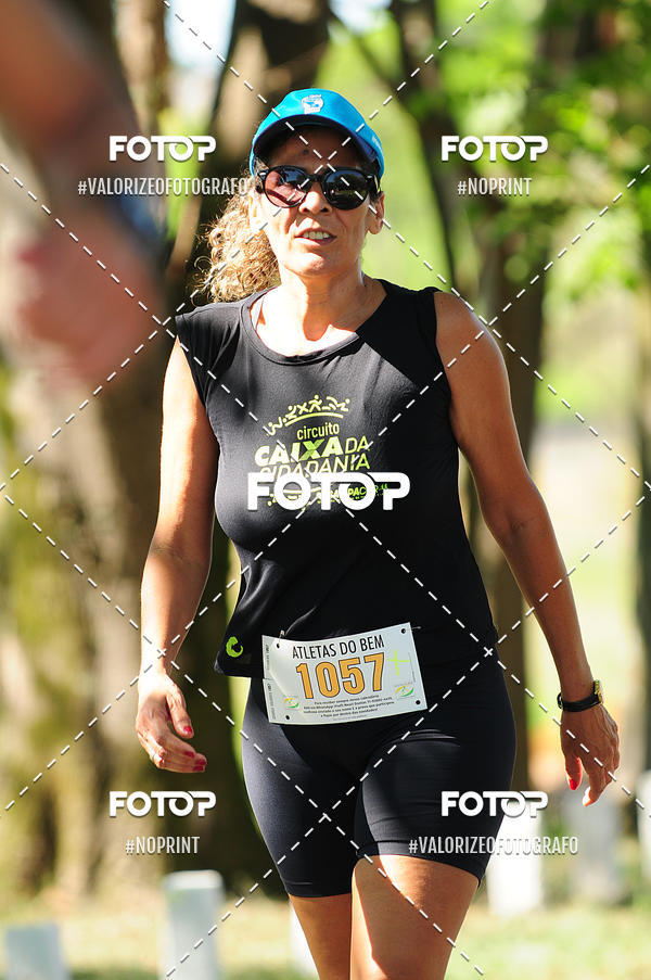 Achetez vos photos de l'vnementPIT BULL RUNNING sur Fotop