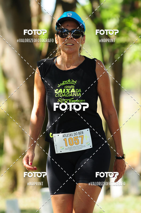 Achetez vos photos de l'vnementPIT BULL RUNNING sur Fotop