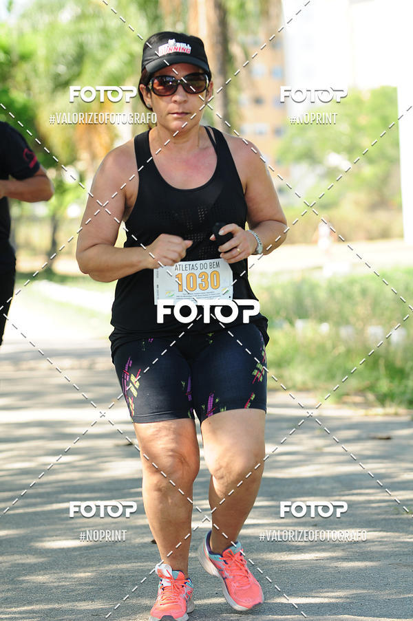 Achetez vos photos de l'vnementPIT BULL RUNNING sur Fotop