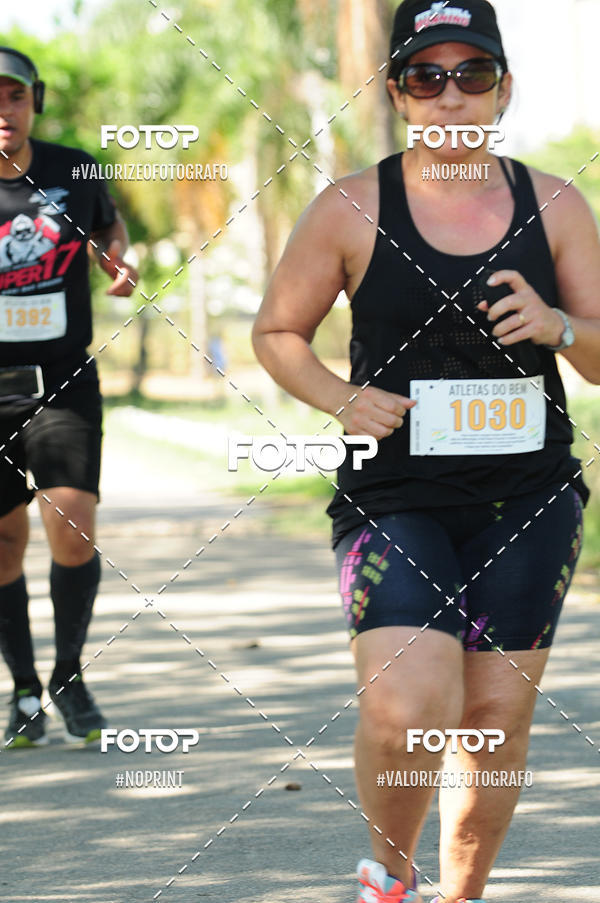 Achetez vos photos de l'vnementPIT BULL RUNNING sur Fotop