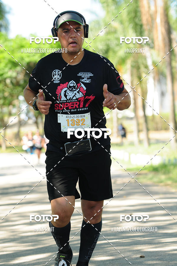 Achetez vos photos de l'vnementPIT BULL RUNNING sur Fotop