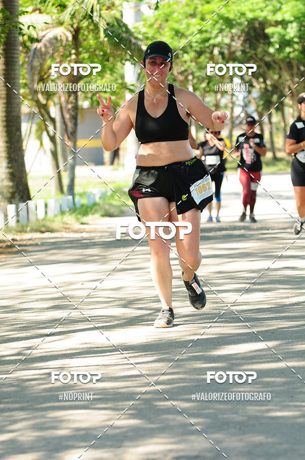 Achetez vos photos de l'vnementPIT BULL RUNNING sur Fotop