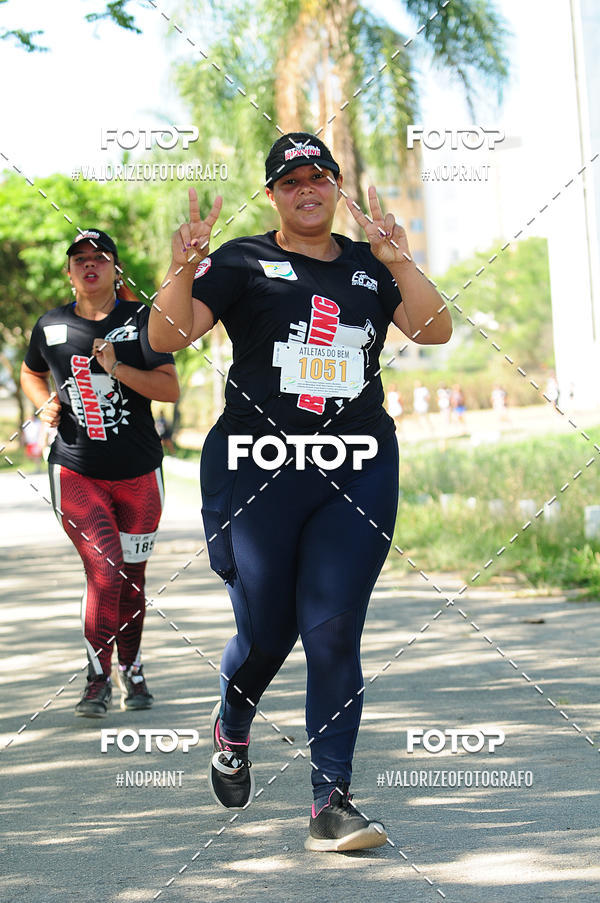 Achetez vos photos de l'vnementPIT BULL RUNNING sur Fotop