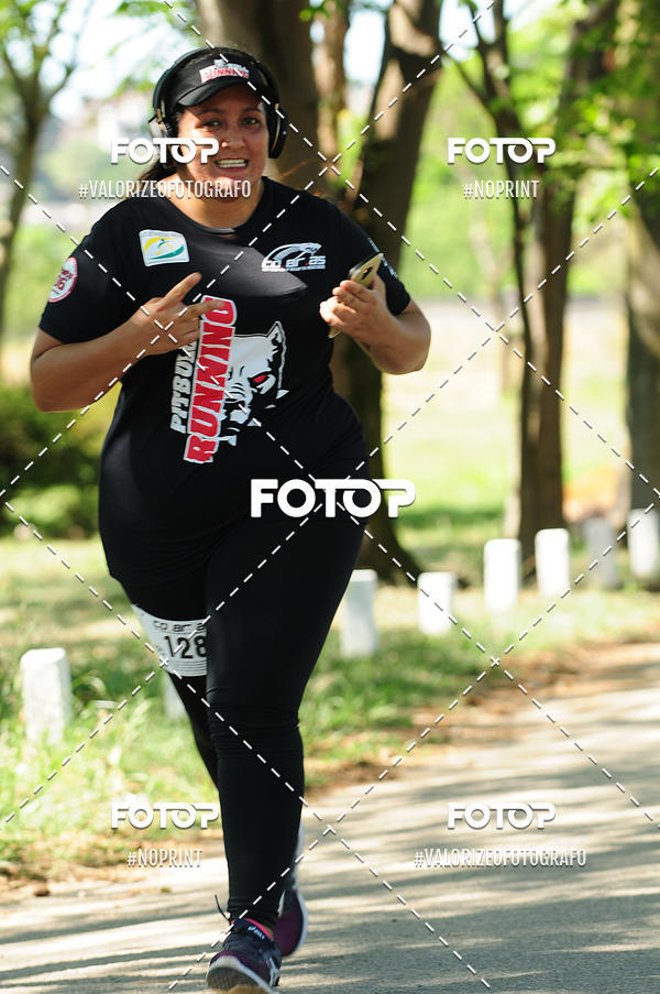 Achetez vos photos de l'vnementPIT BULL RUNNING sur Fotop